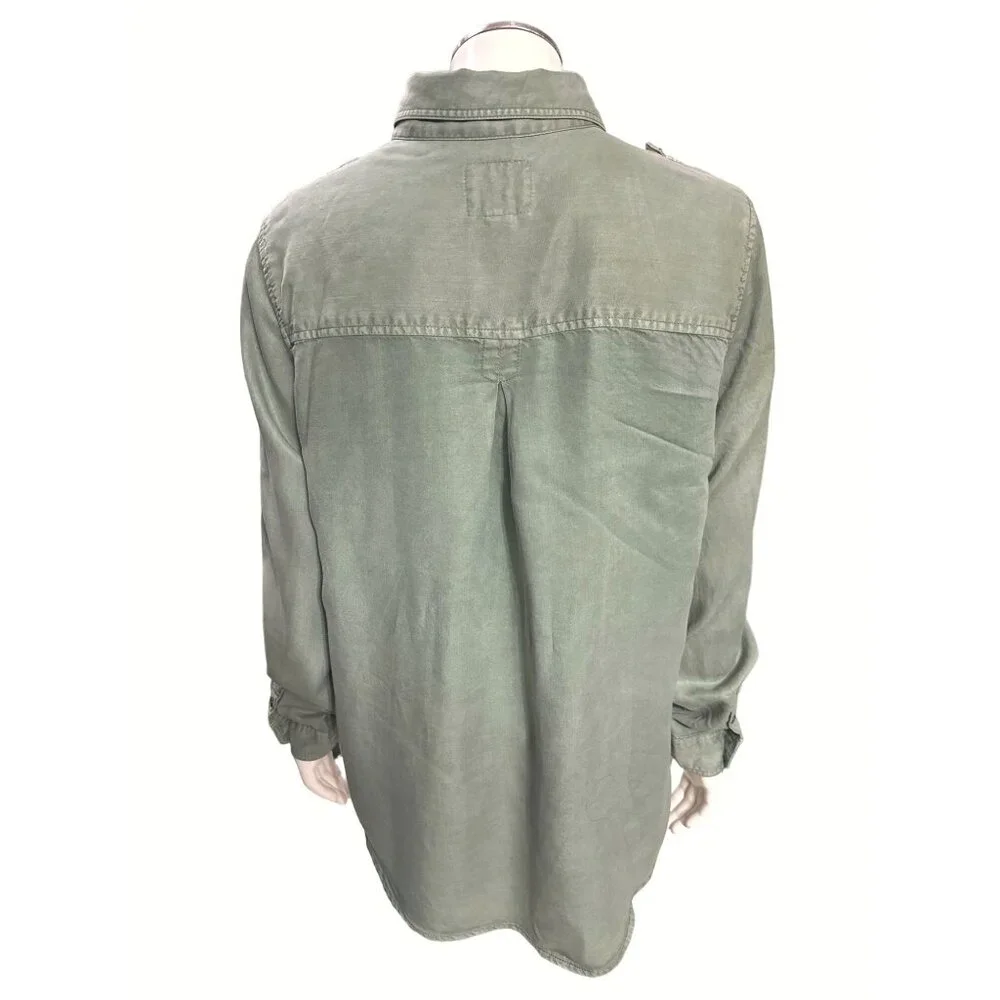 American Eagle Outfitters Boyfriend Fit Button Up Shirt Medium Green Long Sleeve - Picture 3 of 11